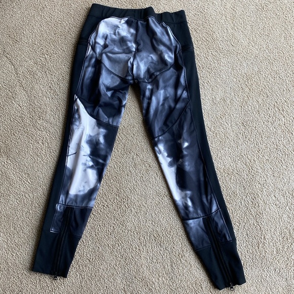 Stella McCartney/adidas Capri with Zippers in Size S - Picture 4 of 14